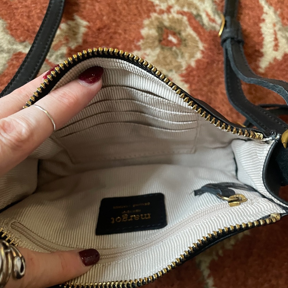 Margot New York Aiden Black Crossbody Wallet Bag - Picture 4 of 8